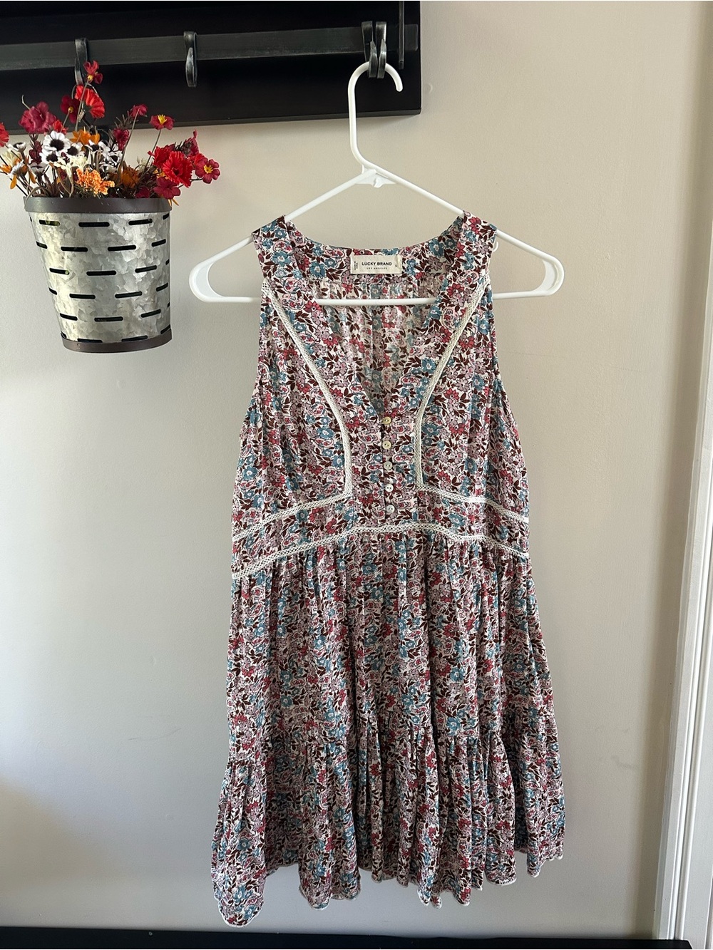 🍎 Lucky Brand Floral V-Neck dress